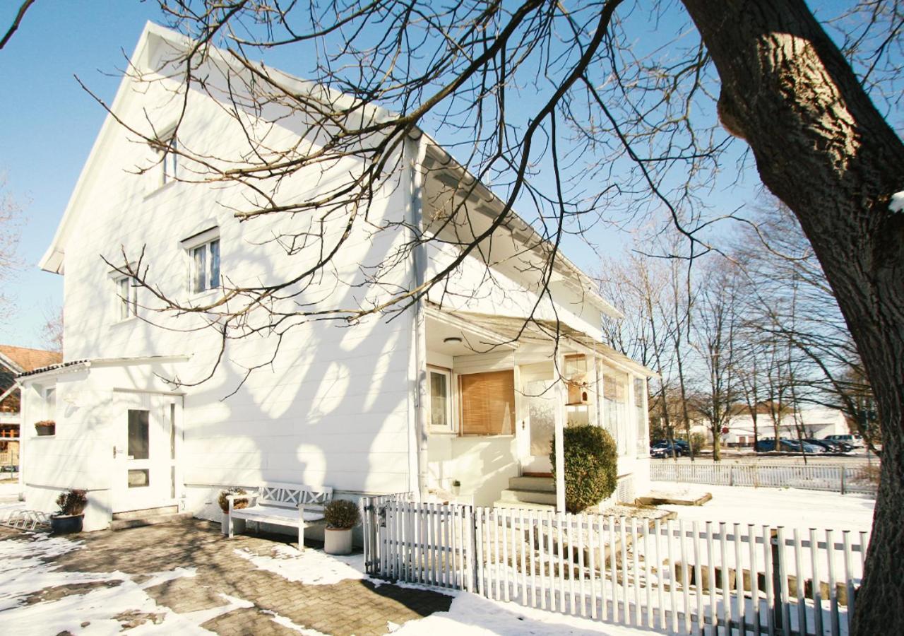 Haus Am Bach - Gemuetliche Pension Allershausen Exterior foto